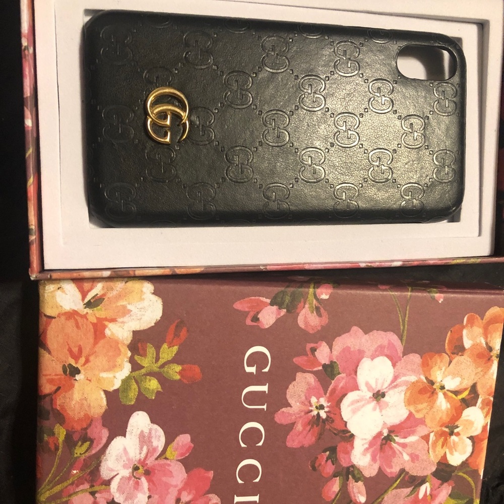 GUCCI IPHONE X  Xs LOGO BLK Leather